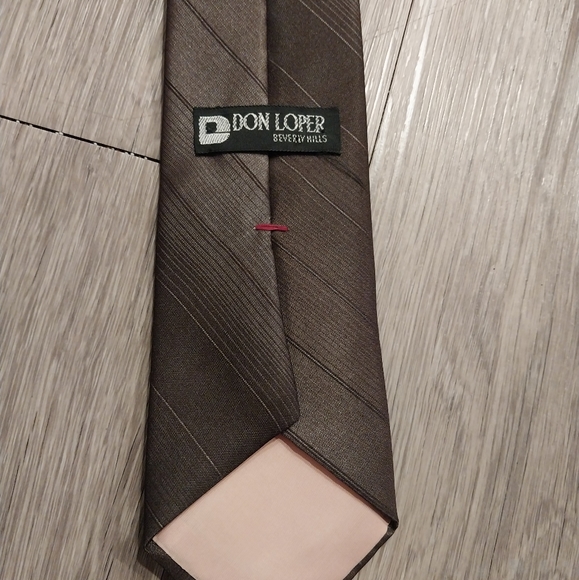 Vintage Don Loper Neck Tie - Picture 2 of 2